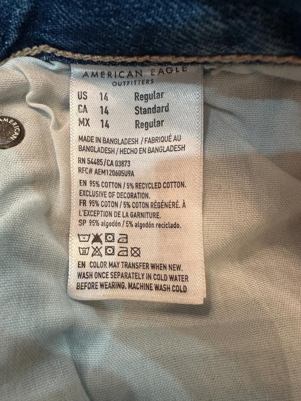 American Eagle Outfitters Light Blue Denim Jeans - Size 14 - Picture 7 of 10